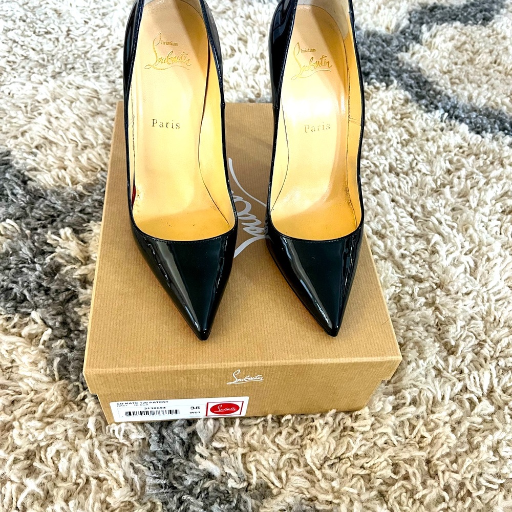 Christian louboutin So Kate black patent